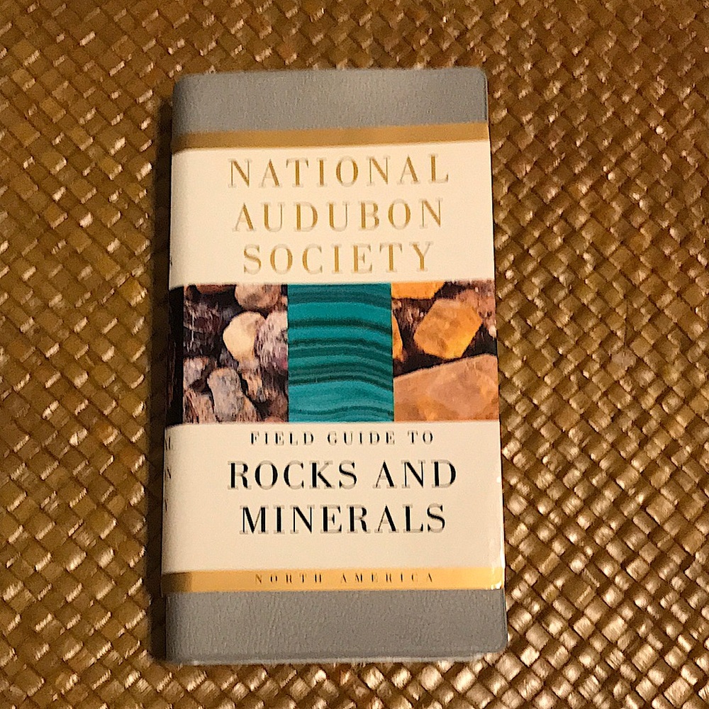 NWOT NATIONAL AUDUBON SOCIETY - FIELD GUIDE TO ROCKS AND MINERALS